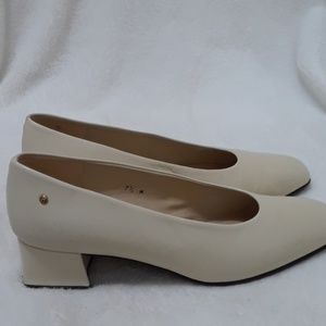 Etienne Aigner - Cream Shoes